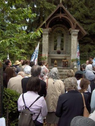 Pèlerinage à la fontaine Sainte Clotilde